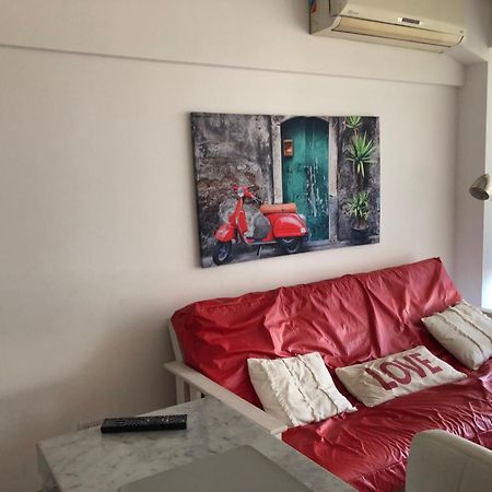 Apartamento Av Kennedy Y Cervino A Metros Embajada Eeuu บัวโนสไอเรส ภายนอก รูปภาพ